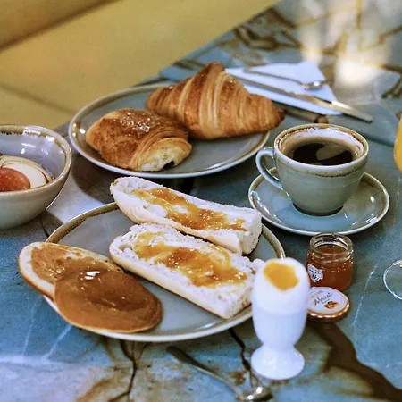 호텔 하비튜엘 4*