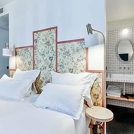 Habituel Hotel