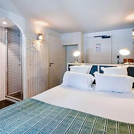 Habituel Hotel Paris