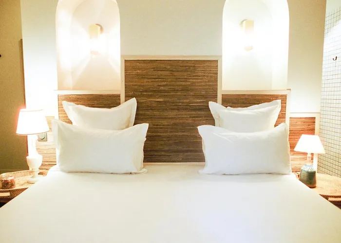 Hotel Habituel Parigi